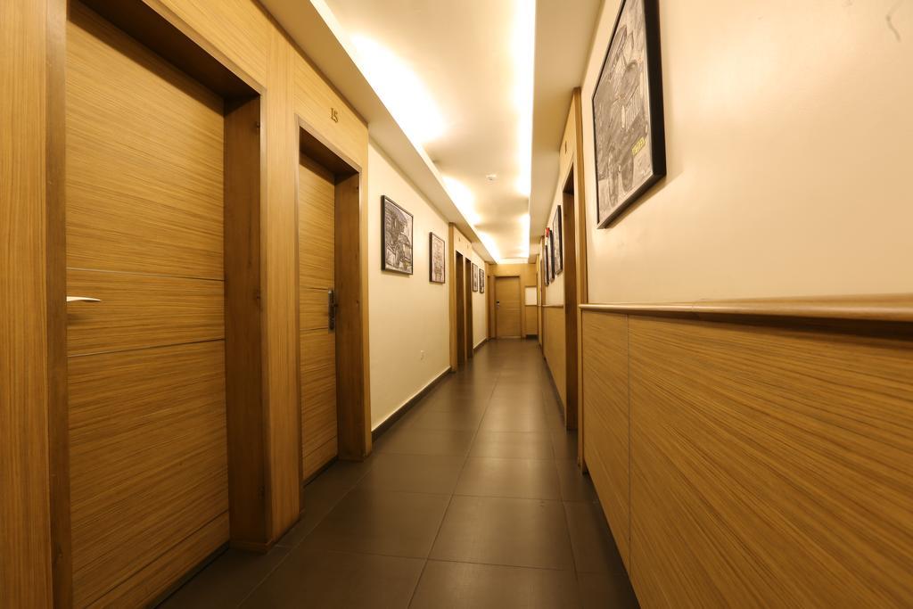Frankie'S Foods And Rooms Acra Exterior foto